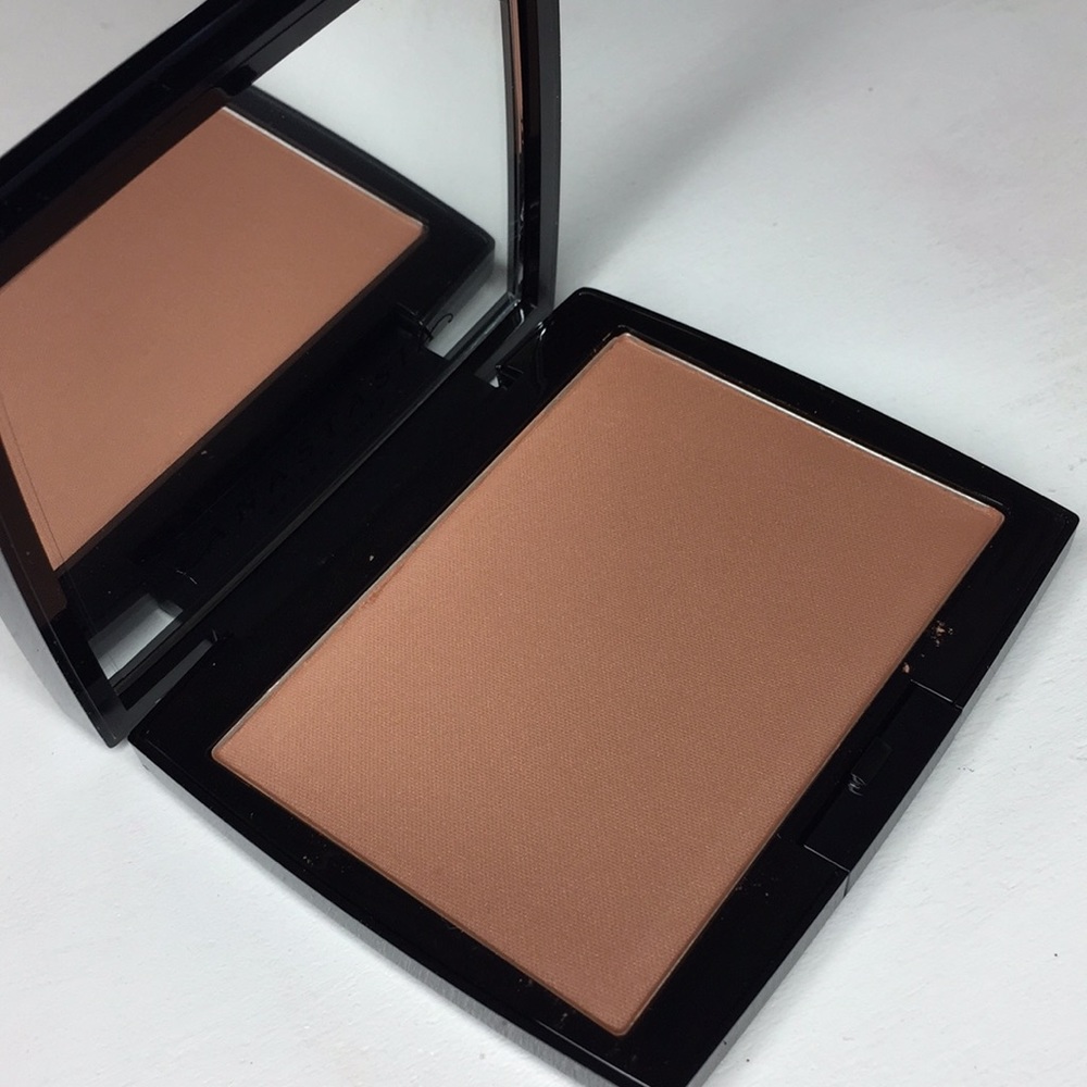 ABH Bronzer in rich amber